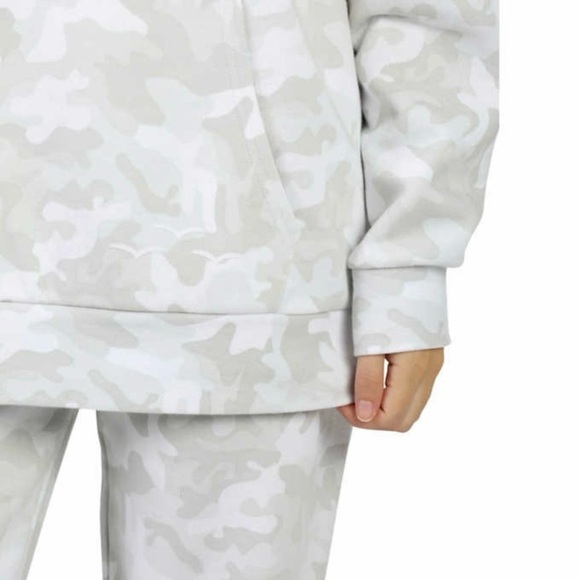 Lazypants Oversized Relaxed Fit Women’s Fleece Hoodie, Size Medium - Picture 2 of 13